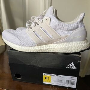 Adidas Ultraboost 5.0 DNA Triple White Men 8.5/9 Women 9.5/10 FY9349 *READ DESC*